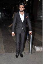 Ranveer Singh snapped at the airport in Mumbai on 9th Nov 2013
